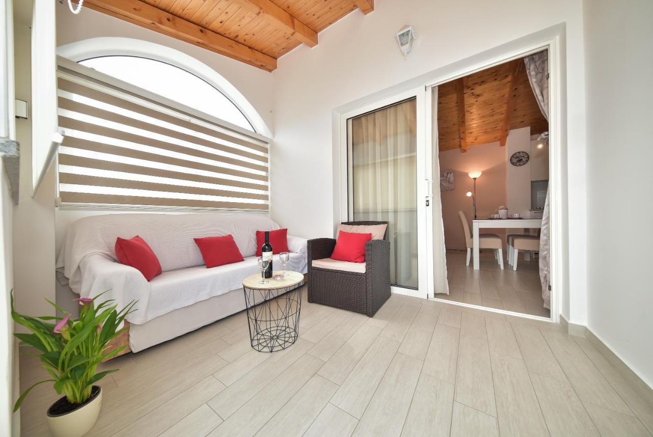 Apartment Irena Posedarje Εξωτερικό φωτογραφία