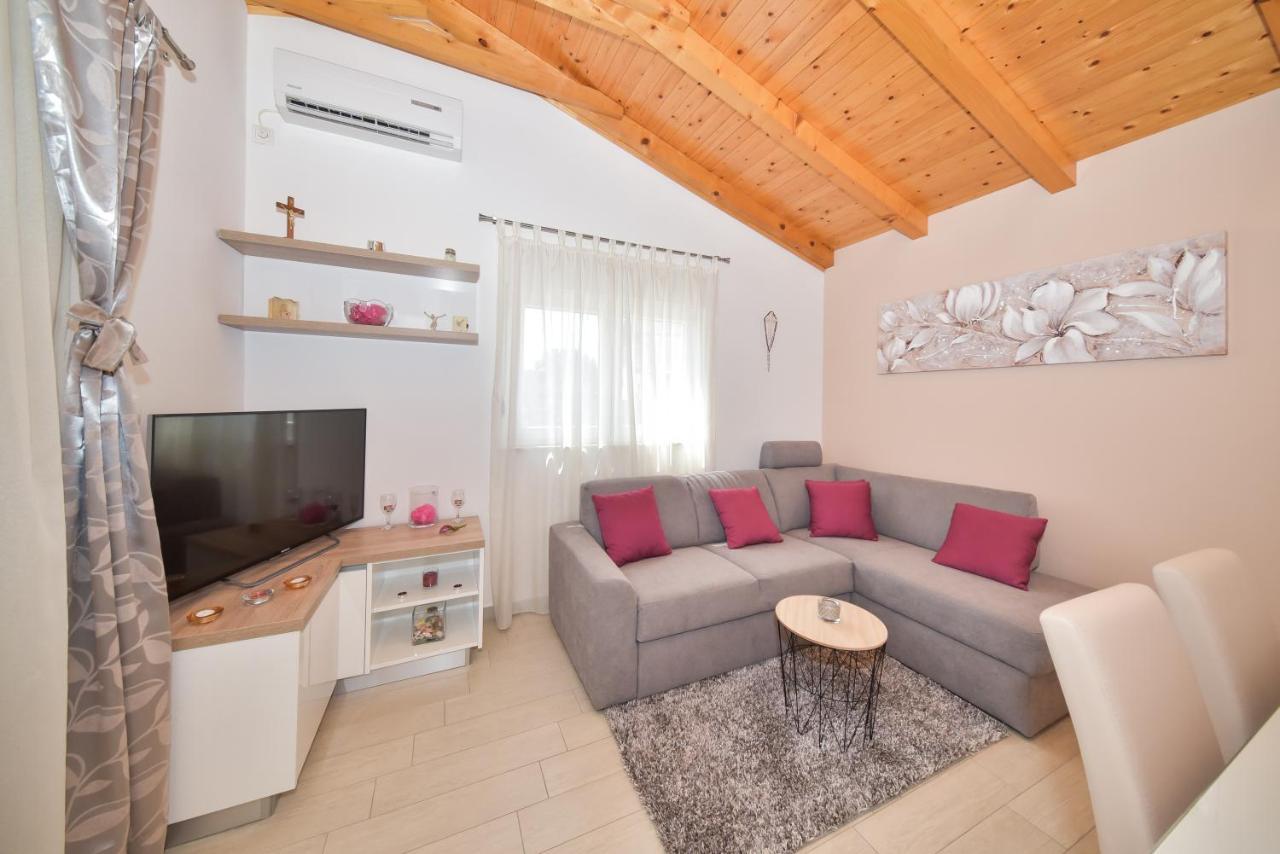 Apartment Irena Posedarje Εξωτερικό φωτογραφία