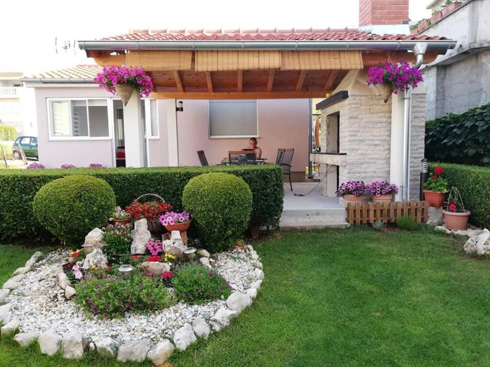 Apartment Irena Posedarje Εξωτερικό φωτογραφία