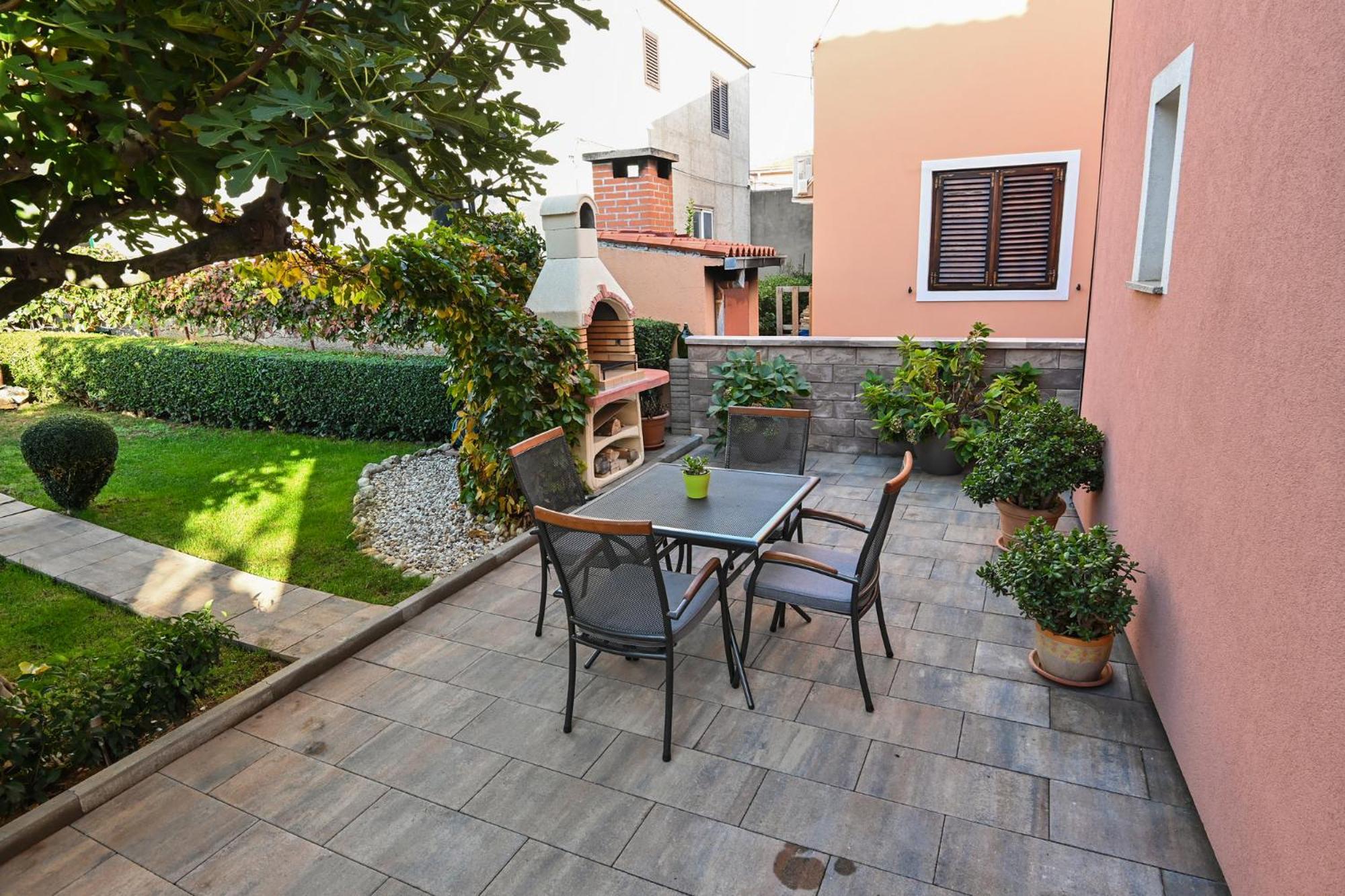 Apartment Irena Posedarje Εξωτερικό φωτογραφία