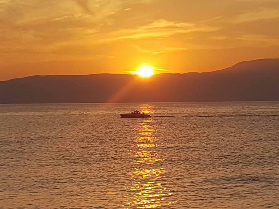 Apartment Irena Posedarje Εξωτερικό φωτογραφία